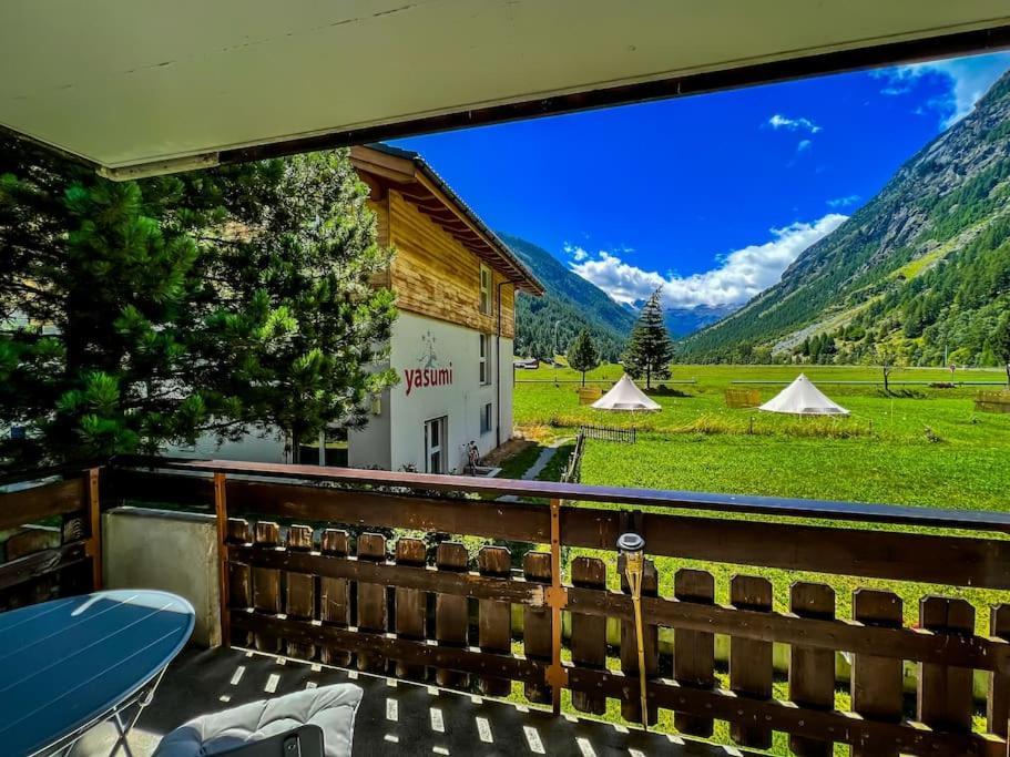 Panorama Apartment For 4 Near Zermatt Täsch Εξωτερικό φωτογραφία